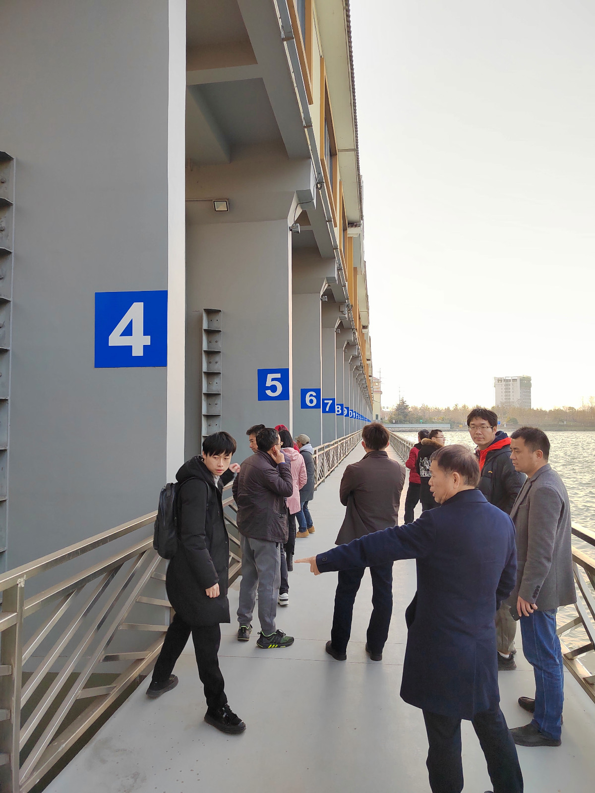 gszx-95-4.jpg gszx-95-4.jpg